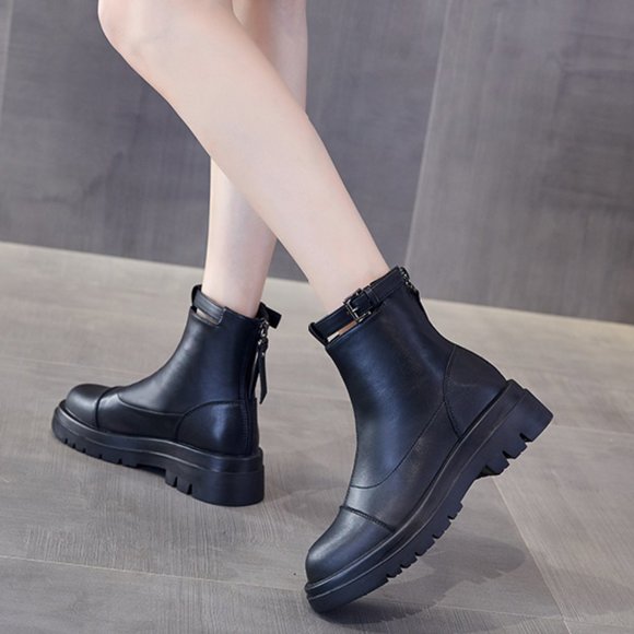 British built in Boots - Picture 2 of 3